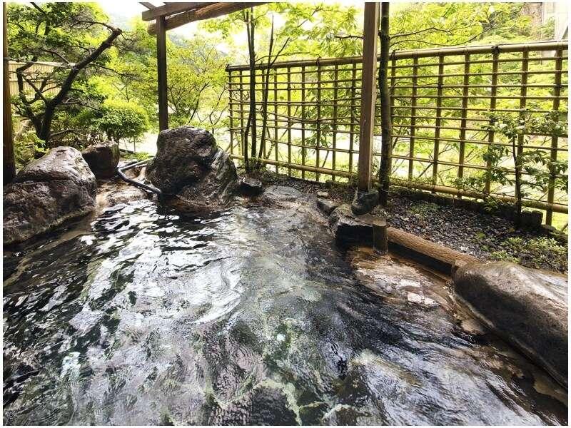 Готель Kurobe Unazukionsen Togen Екстер'єр фото